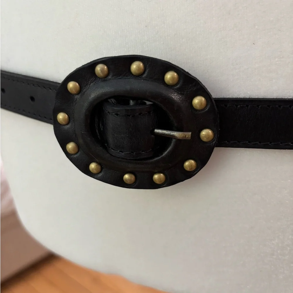 Cotelac acote Black Studded black leather Belt Sz M $150 retail